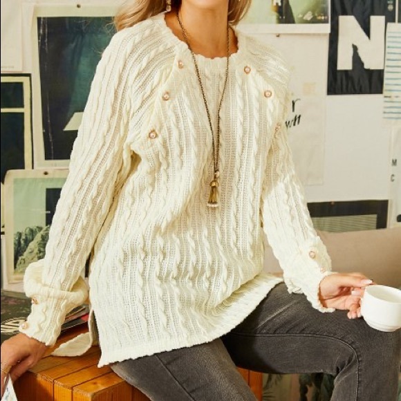 NWOT Suzanne Betro Suzanne Betro Cream with Faux Pearls - Picture 6 of 6